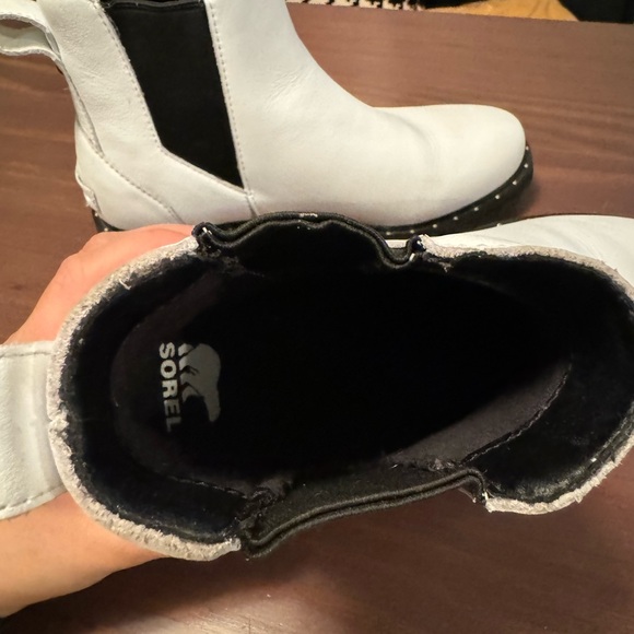 Sorel Women’s Lennox Chelsea Boot - Picture 8 of 10